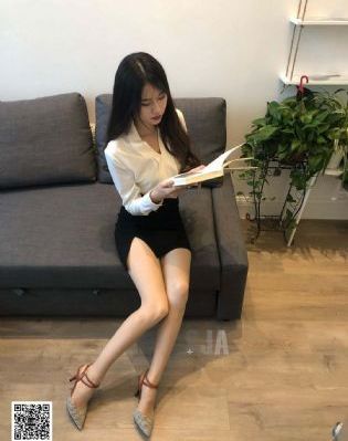 女仆扒开腿秘让男人玩_1080P高清完整版播放